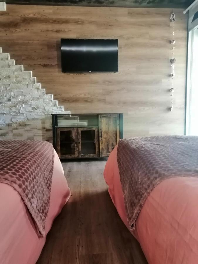 Lapausedegout Piscine Chambres Climatisees Jacuzzi Terrasse Lachapelle-Auzac Bagian luar foto