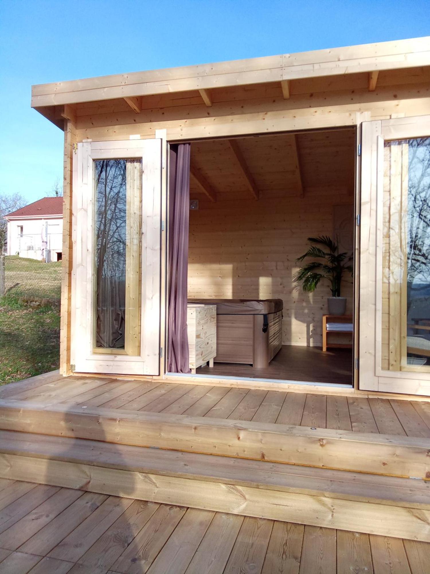 Lapausedegout Piscine Chambres Climatisees Jacuzzi Terrasse Lachapelle-Auzac Bagian luar foto